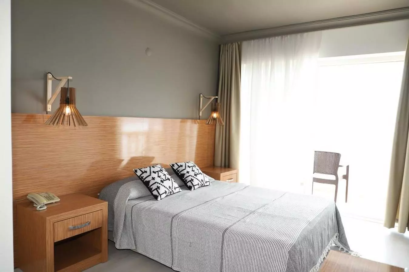 201749915 (Copy).jpg